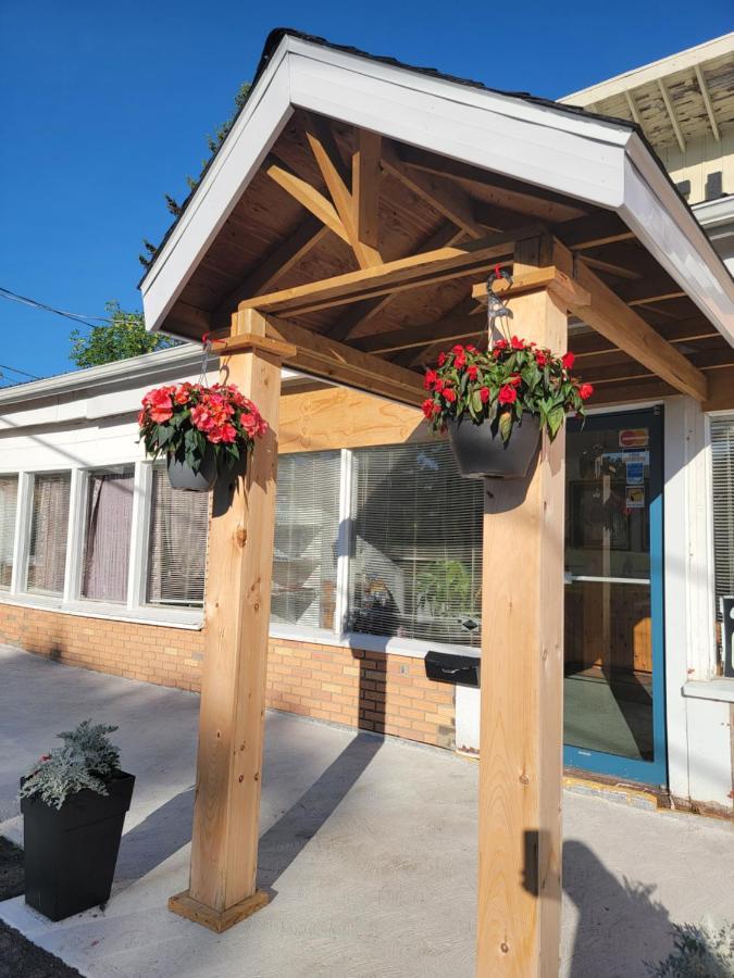 Gateway Motel Gananoque Eksteriør billede