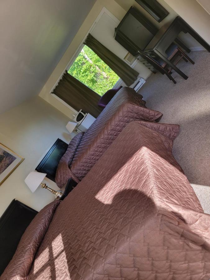 Gateway Motel Gananoque Eksteriør billede