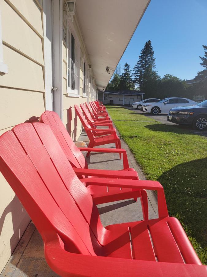 Gateway Motel Gananoque Eksteriør billede